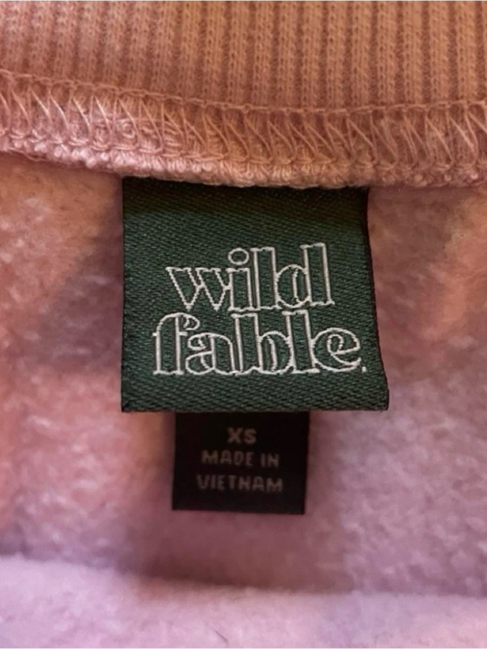 wild fable Pink & Red Heart Graphic Crewneck Sweatshirt - Picture 3 of 4